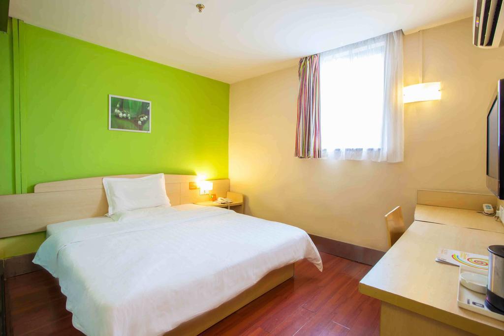 7Days Premium Shenzhen High New Science And Technology Park Subway Station Hotel Room photo